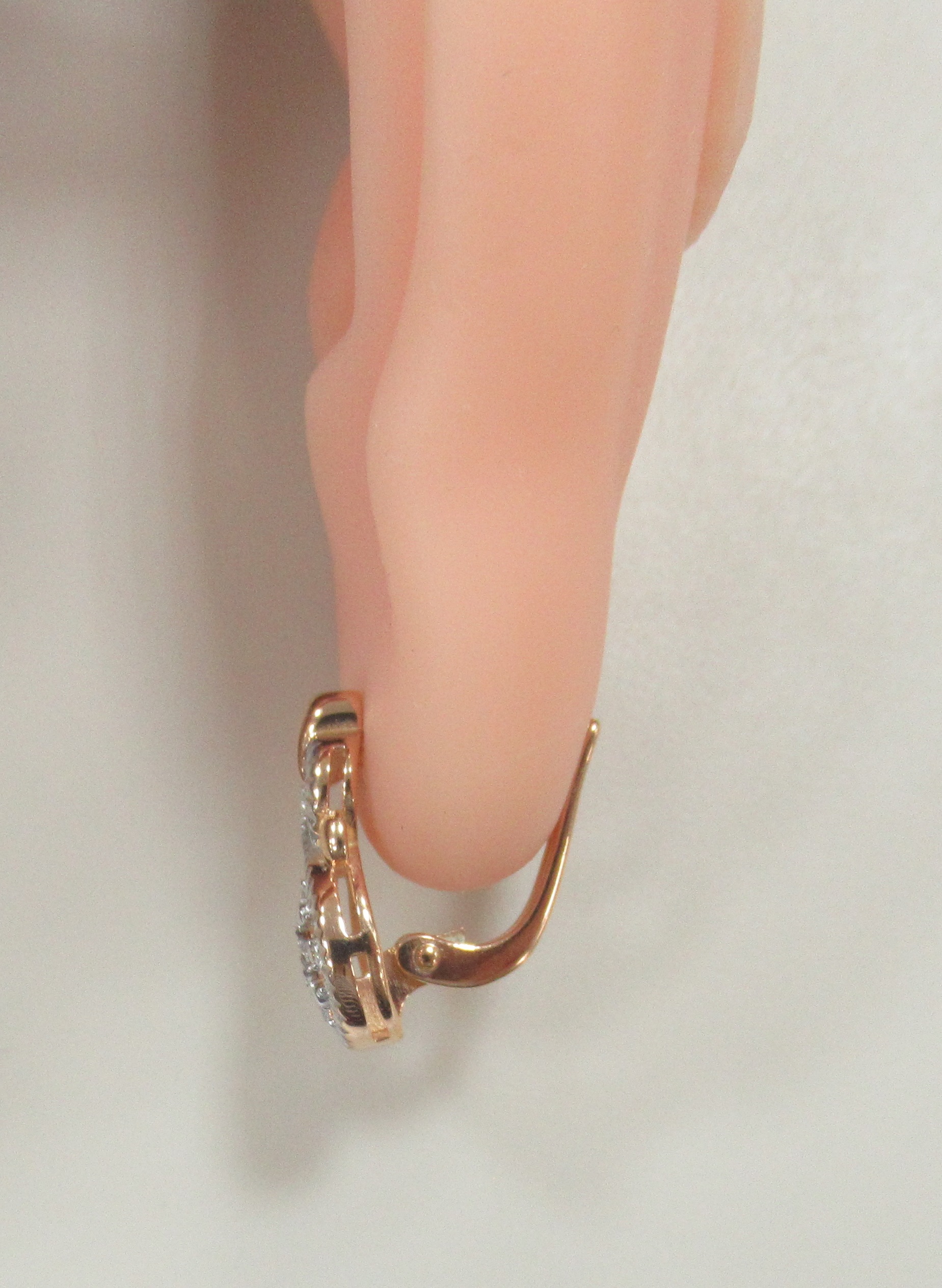 Серебряные серьги с бриллиантами